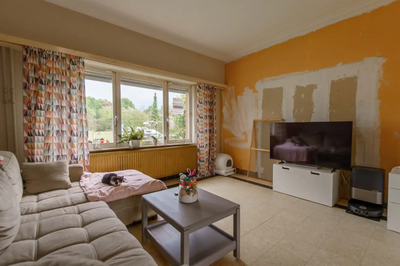 Ruime woning met vier slaapkamers en grote tuin foto 10
