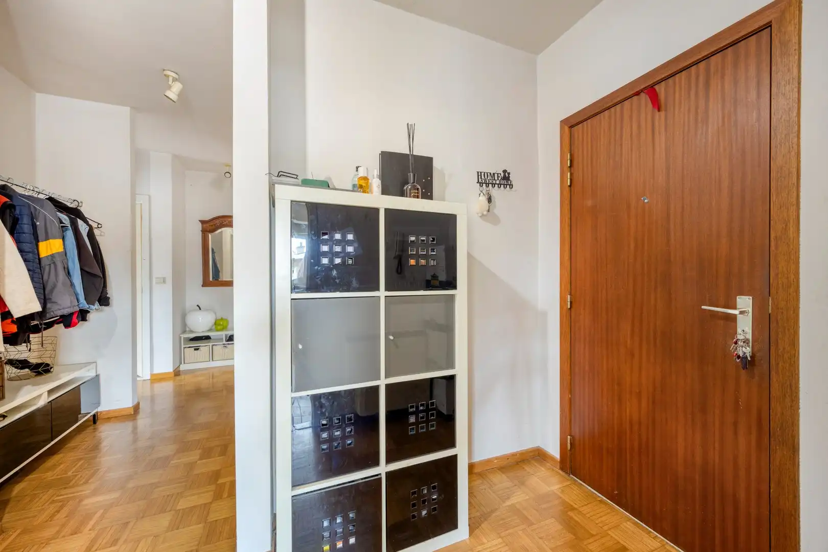 Te koop – Ruim appartement met 3 slaapkamers in het centrum van Zutendaal foto 3