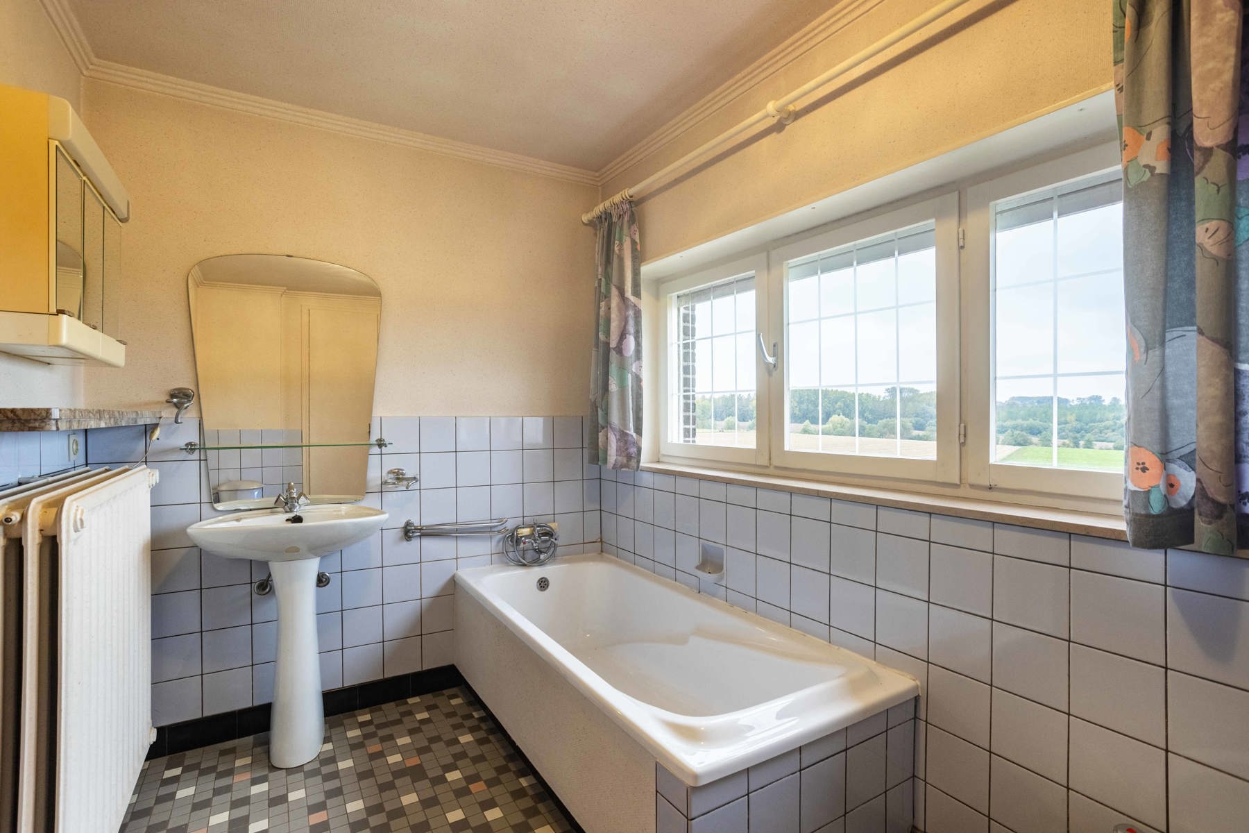 Charmante HOB met ruime tuin en garage in een rustige buurt. foto 15