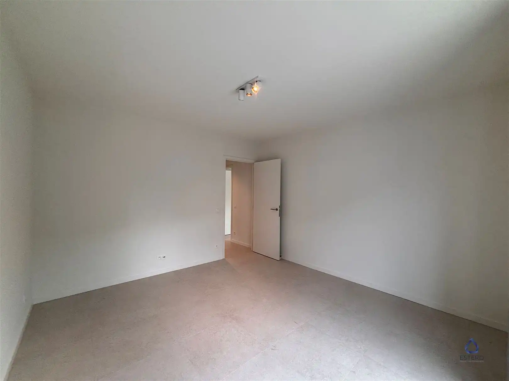 Prachtig nieuwbouwappartement met ruim terras foto 10