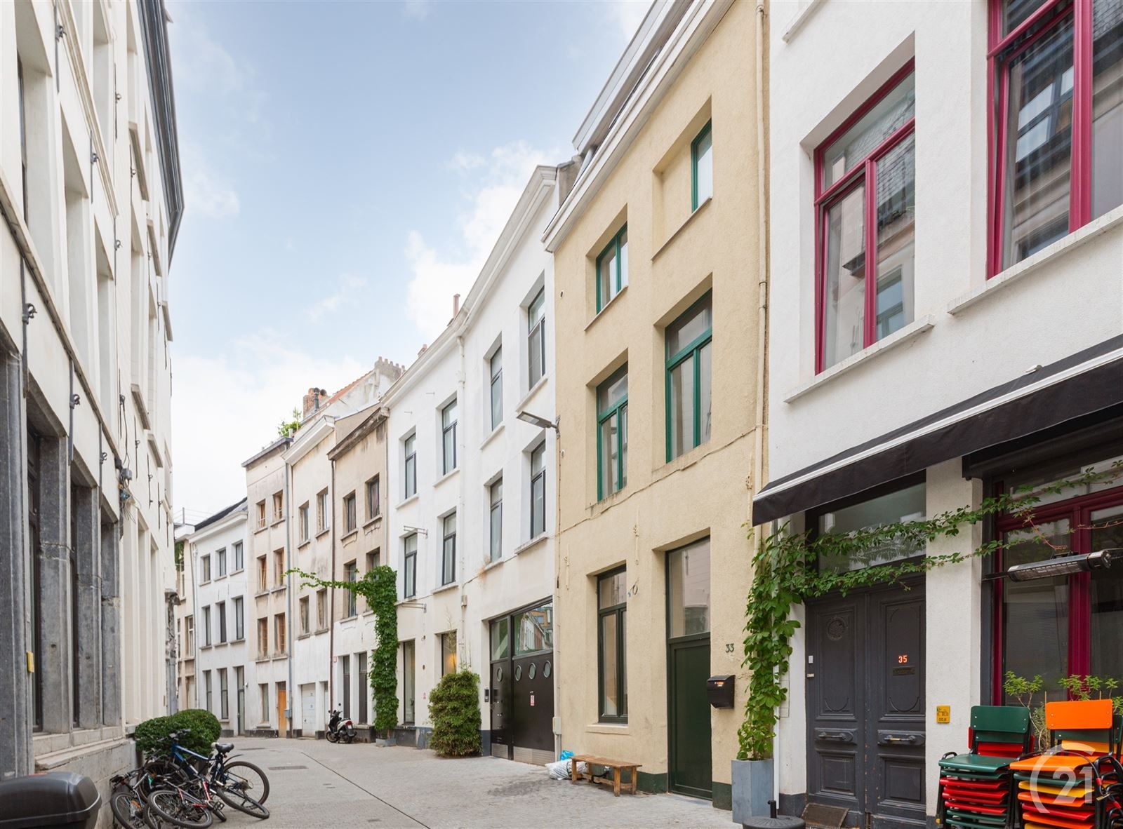 Opbrengstenwoning en handelsruimte foto 17