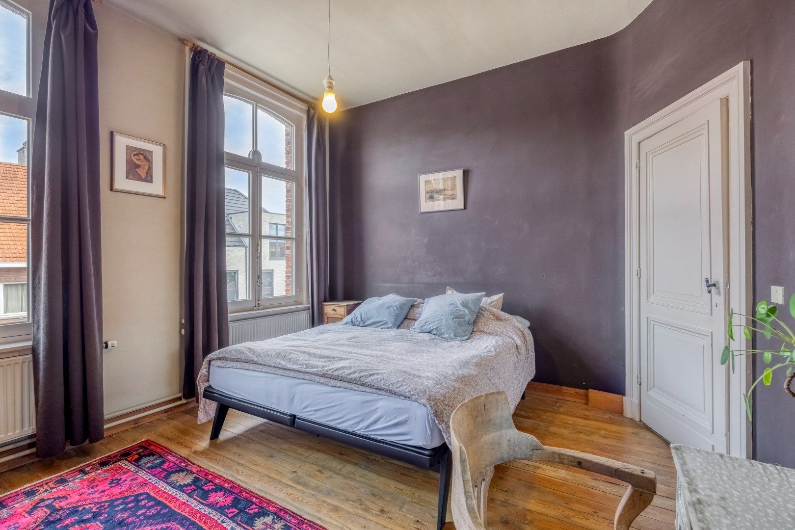 Instapklaar herenhuis met 4/5 slpks, centraal gelegen in Achterbos !  foto 22