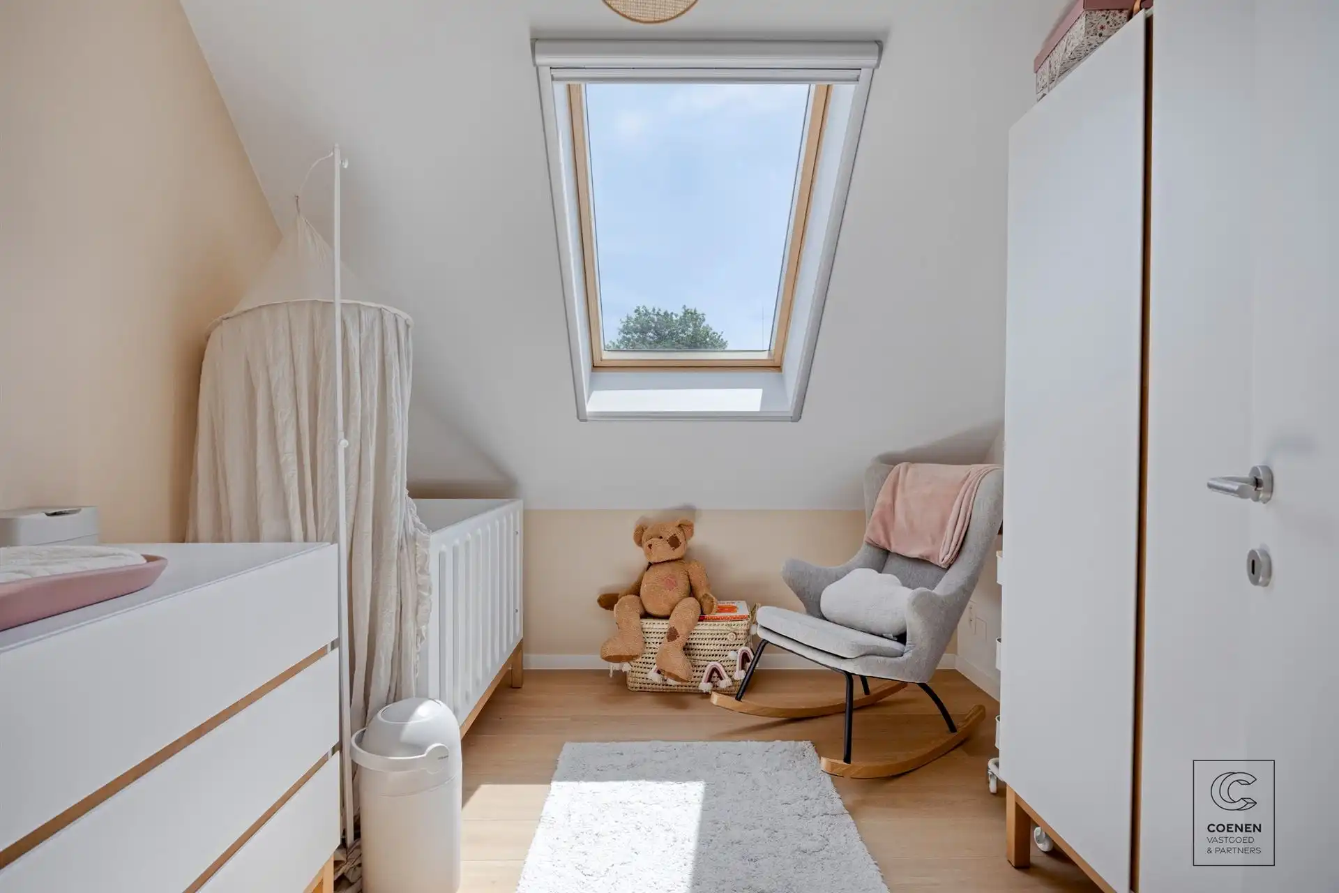 Instapklare woning met 3 slpk, 196 m2 bew. opp te Brasschaat foto 17