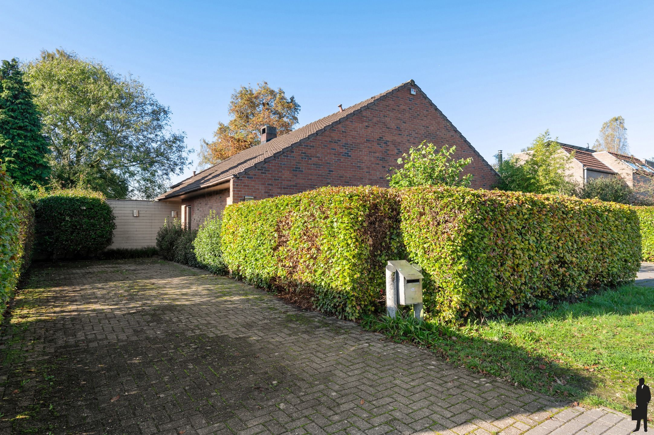 Woning met 3 slpks, 2 badks en parktuin met veel privacy foto 16