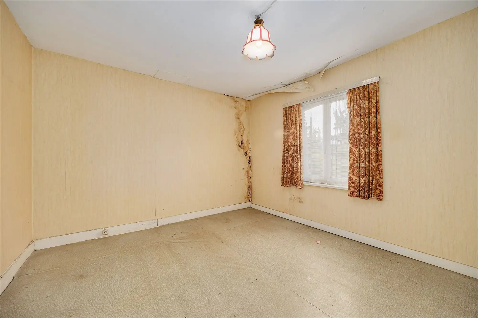 Te renoveren woning met 3-4  slk met gezellige tuin foto 16