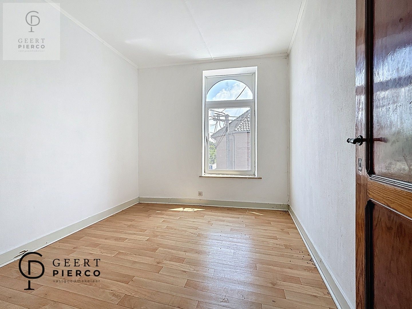 Te renoveren woonst foto 13
