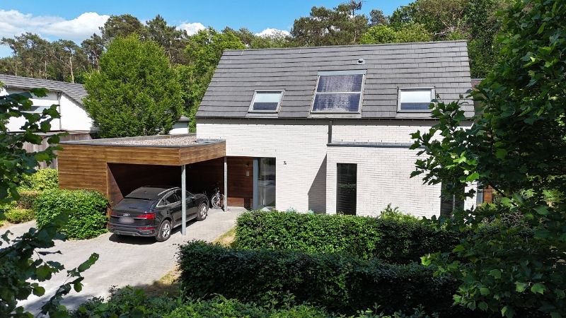 Moderne villa van 230m² op 14a08ca met openluchtzwembad foto 35