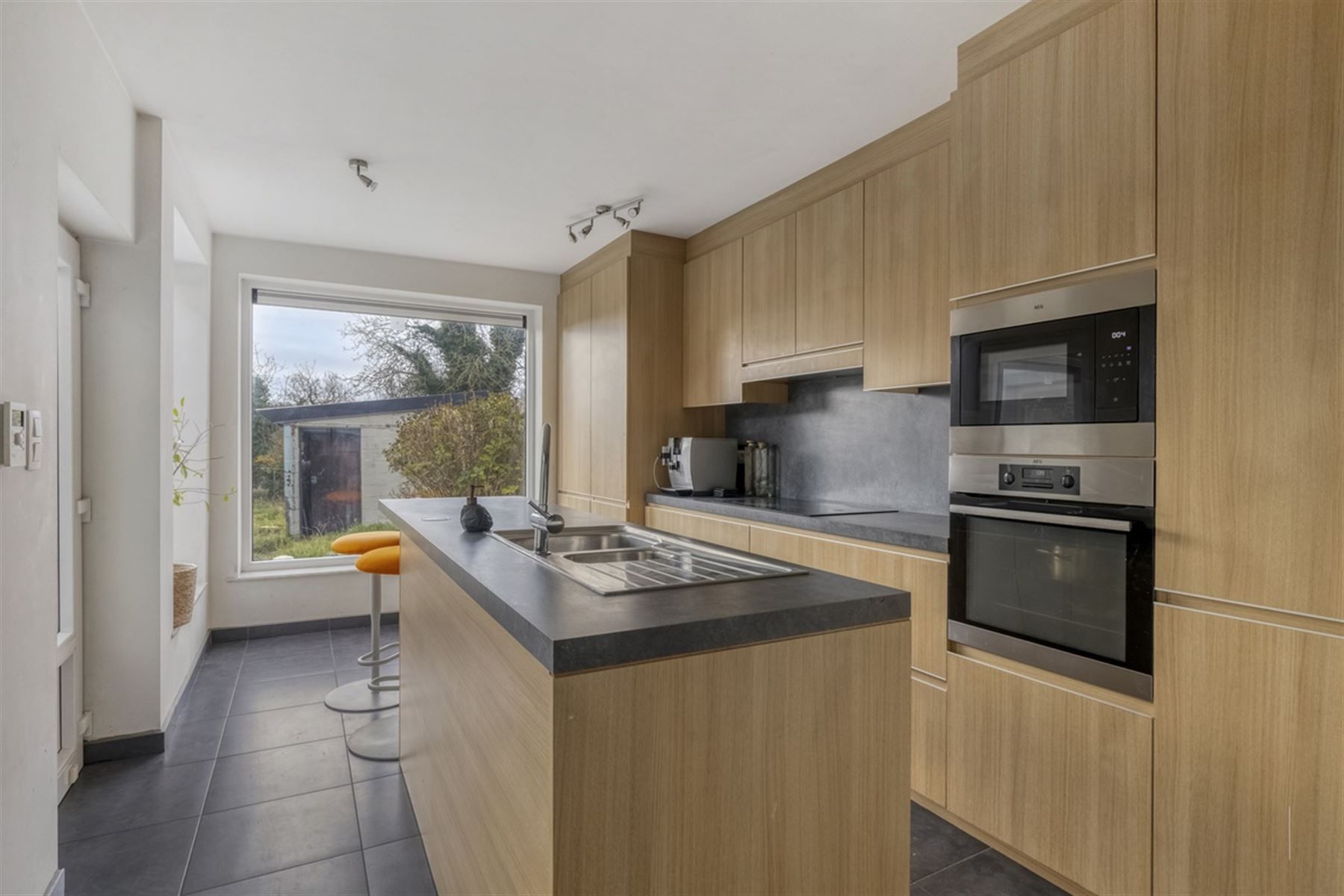 Instapklare gezinswoning met 3 slaapkamers foto 9