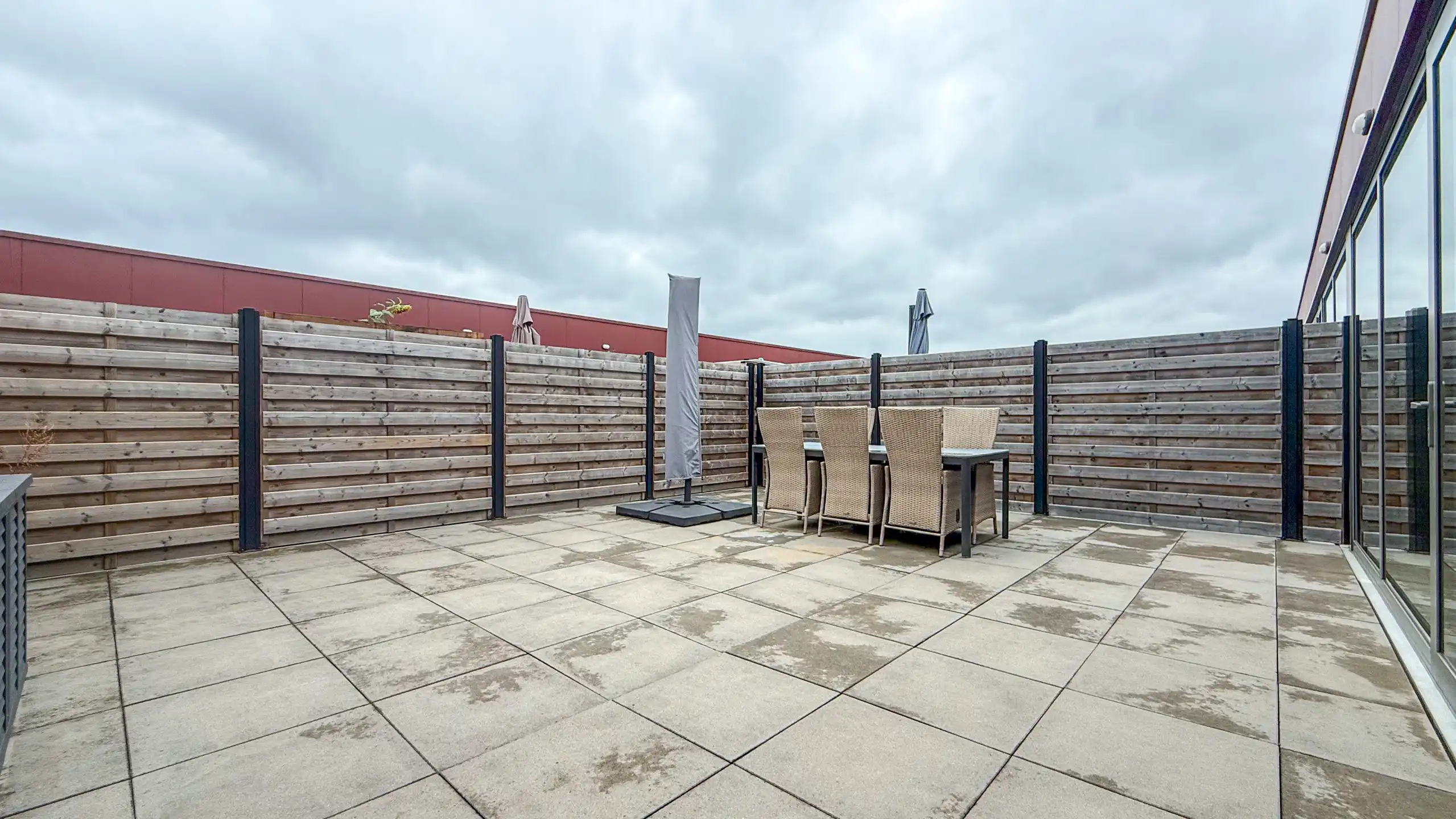 Recent appartement met 2 slpks, parking en berging! foto 21