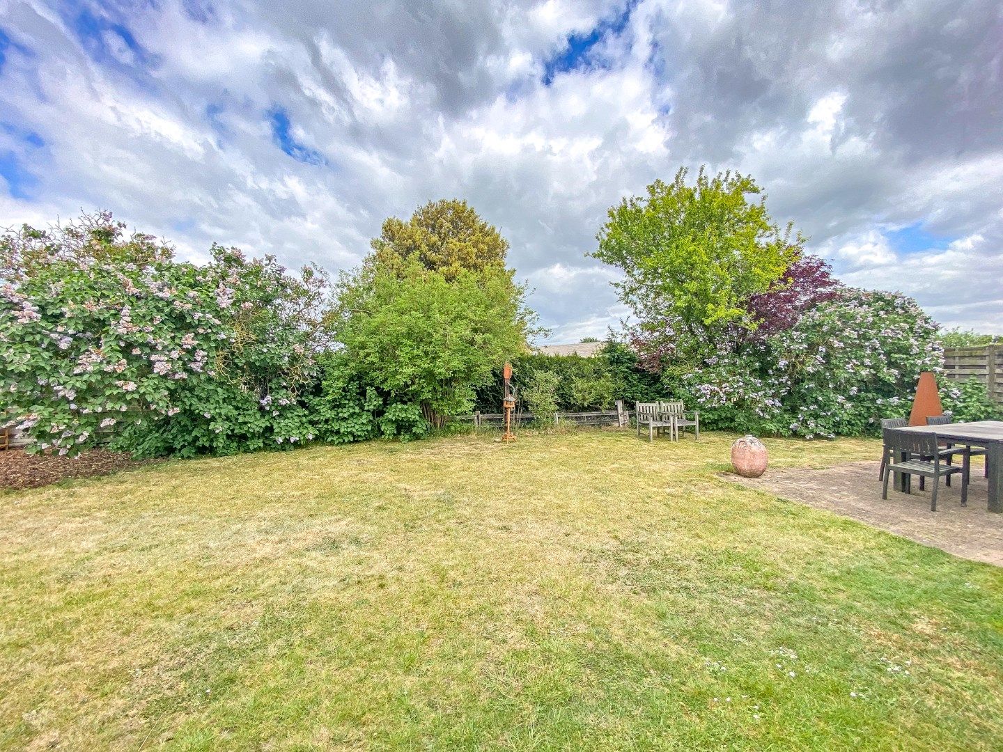 Alleenstaande gelijkvloerse villa op 625m² gelegen vlakbij de dorpskern van Koksijde.  foto 19