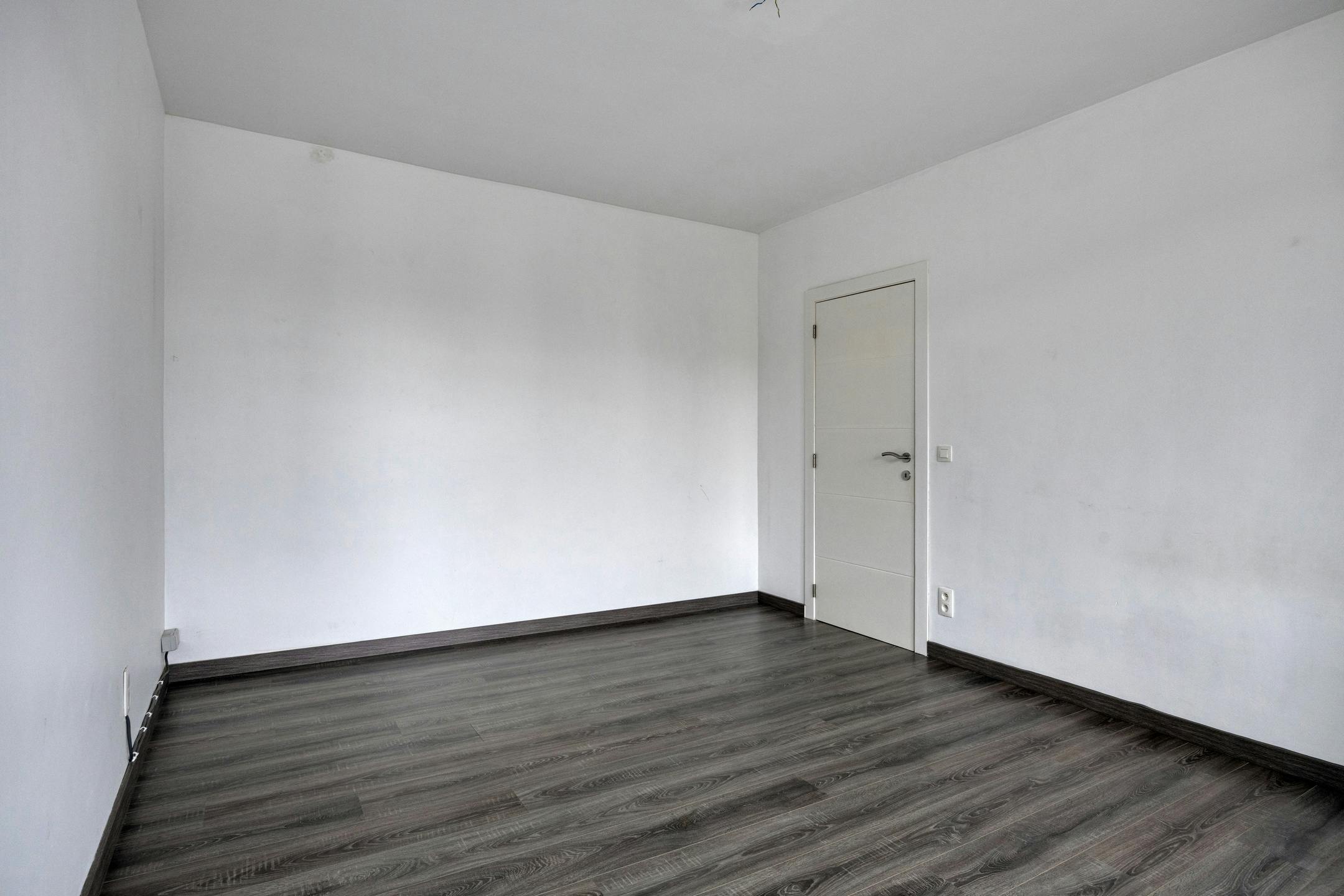 Energiezuinig appartement mét garage te koop in Merksem  foto 8