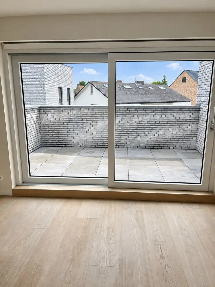 Stijlvol appartement met overdekt terras in Molenbeersel (momenteel verhuurd) foto 13