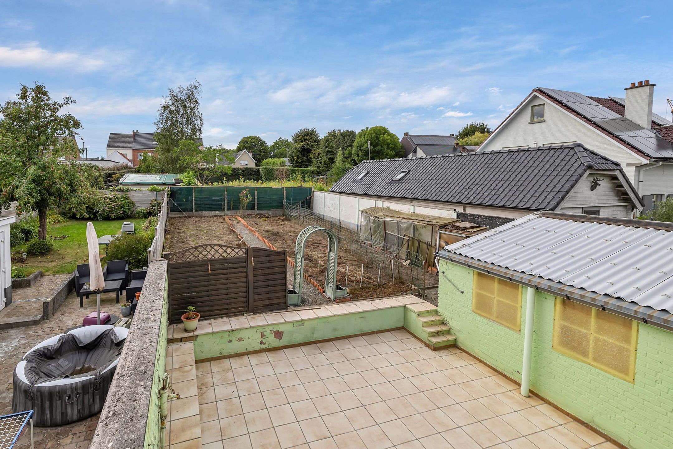 Verder te renoveren woning met garage en tuin te Okegem foto 22