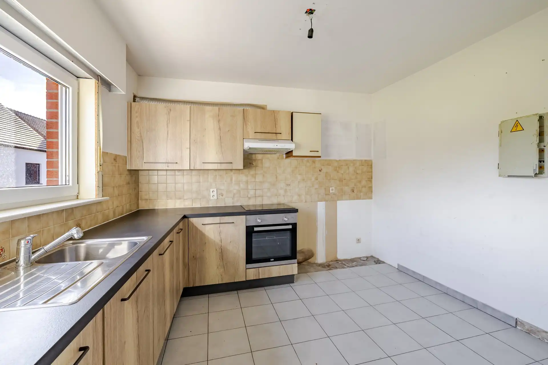 Appartement op de eerste verdieping met twee slaapkamers en garage foto 10