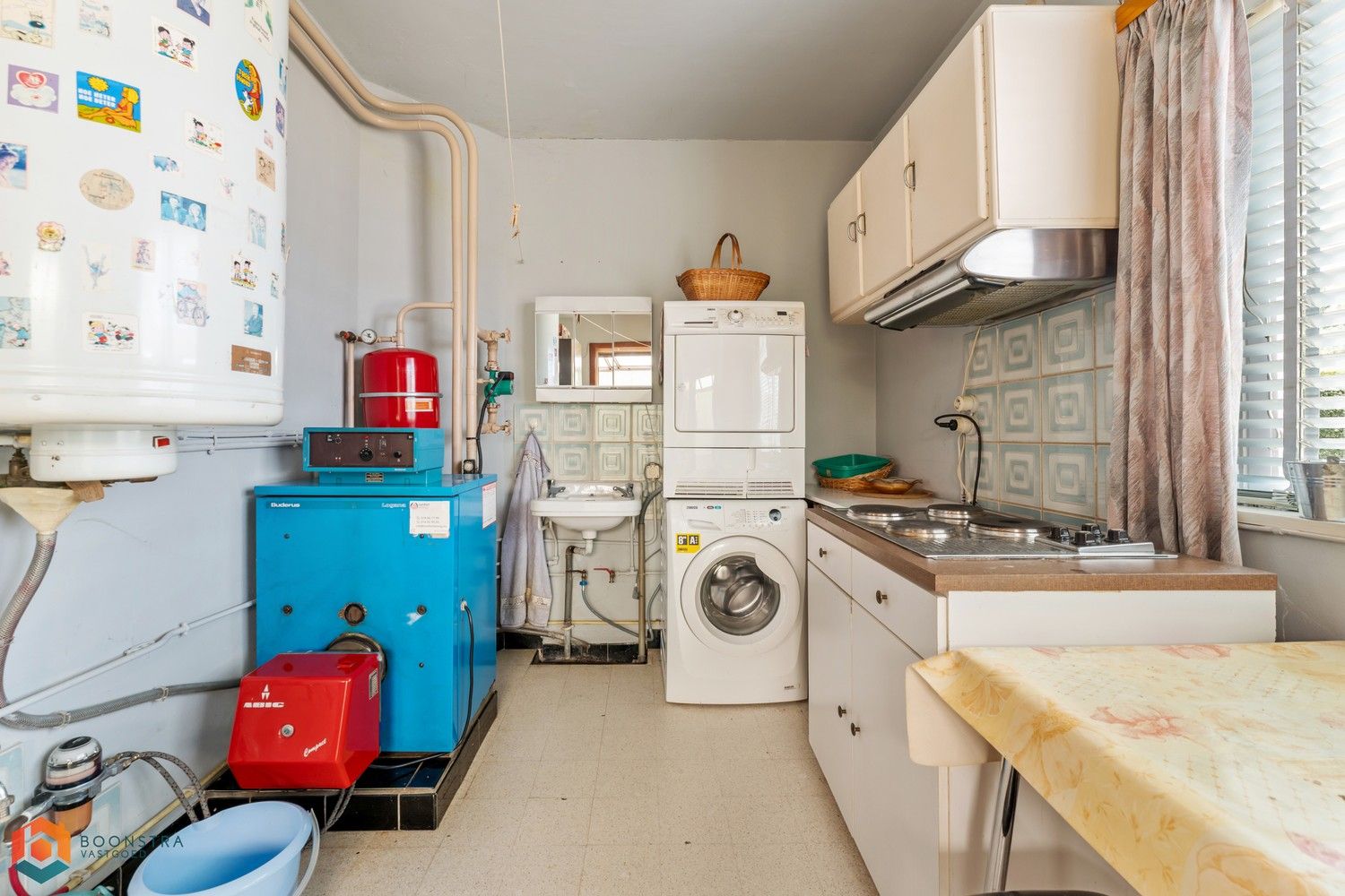 Te renoveren woning met 2 slpkrs foto 12