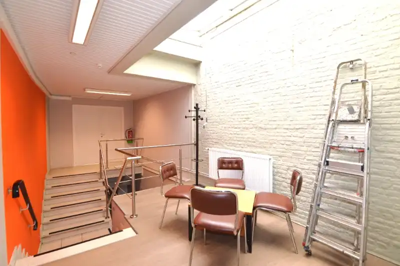 Kantoorruimte te huur in hartje Mechelen – met zicht op de Sint-Romboutstoren foto 10