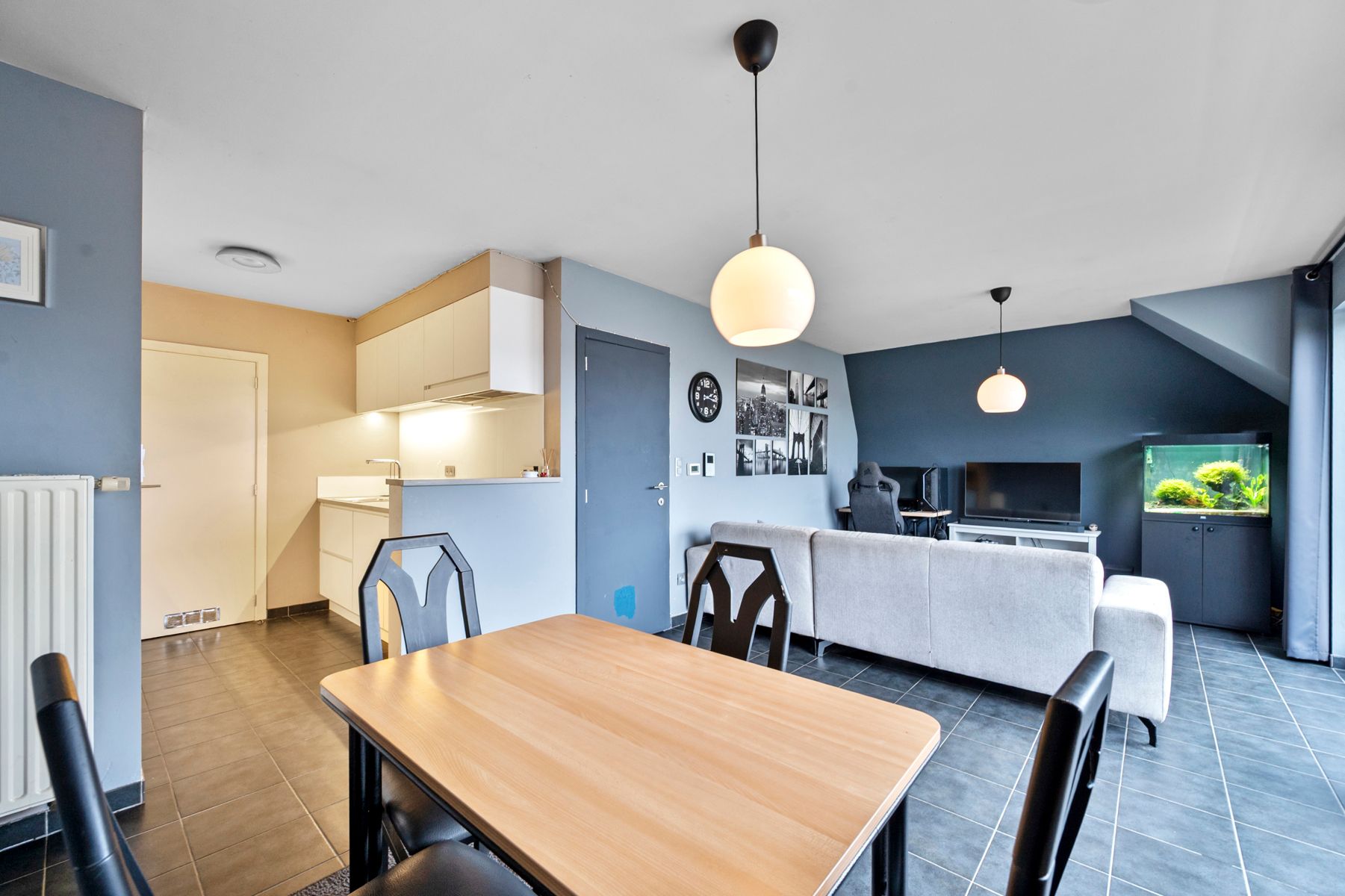 knus appartement in het hart van Berlare – ideaal als investering of starterswoning foto 2