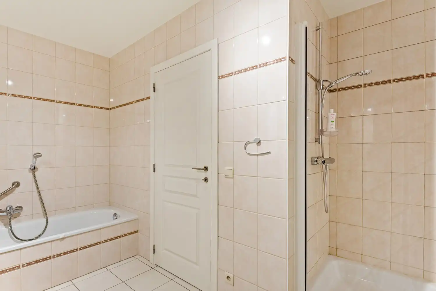 Leuk appartement met 2 slaapkamers en 2 ruime terrassen te Lint foto 16