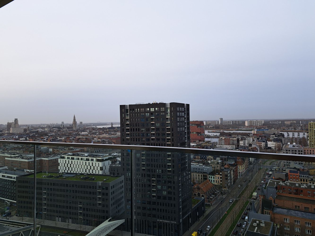 Appartement op het Eilandje met een uitzonderlijk zicht op de ganse stad foto 7