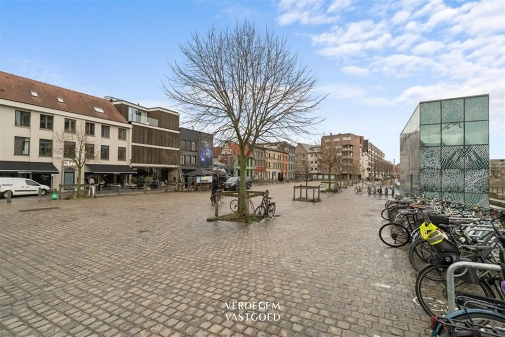 Wonen aan het water: ruim appartement met 2 slaapkamers, 2 terrassen en autostaanplaats foto 14