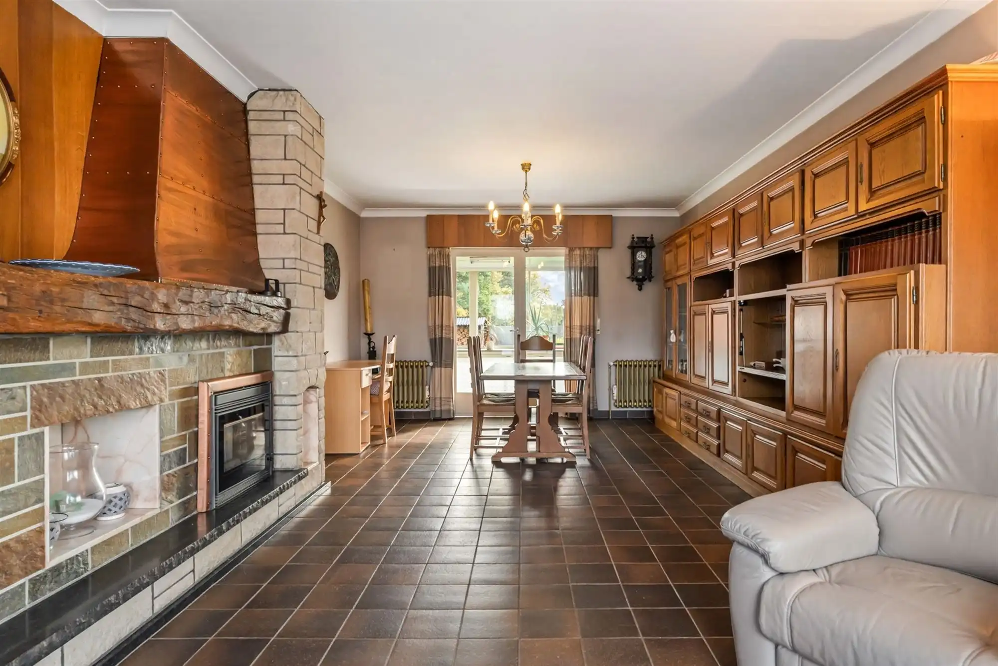 STATIGE, RUIME WONING OP MOOI PERCEEL OP PRACHTIGE LIGGING!  foto 2