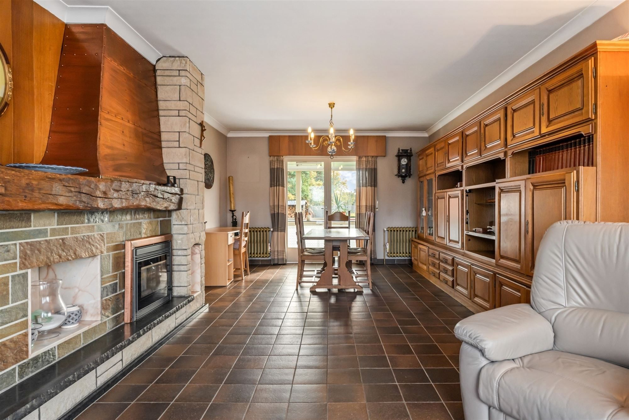 STATIGE, RUIME WONING OP MOOI PERCEEL OP PRACHTIGE LIGGING!  foto 2