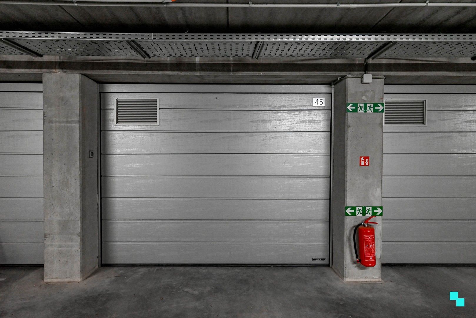 Uniek gelijkvloers éénslaapkamerappartement te Izegem foto 23