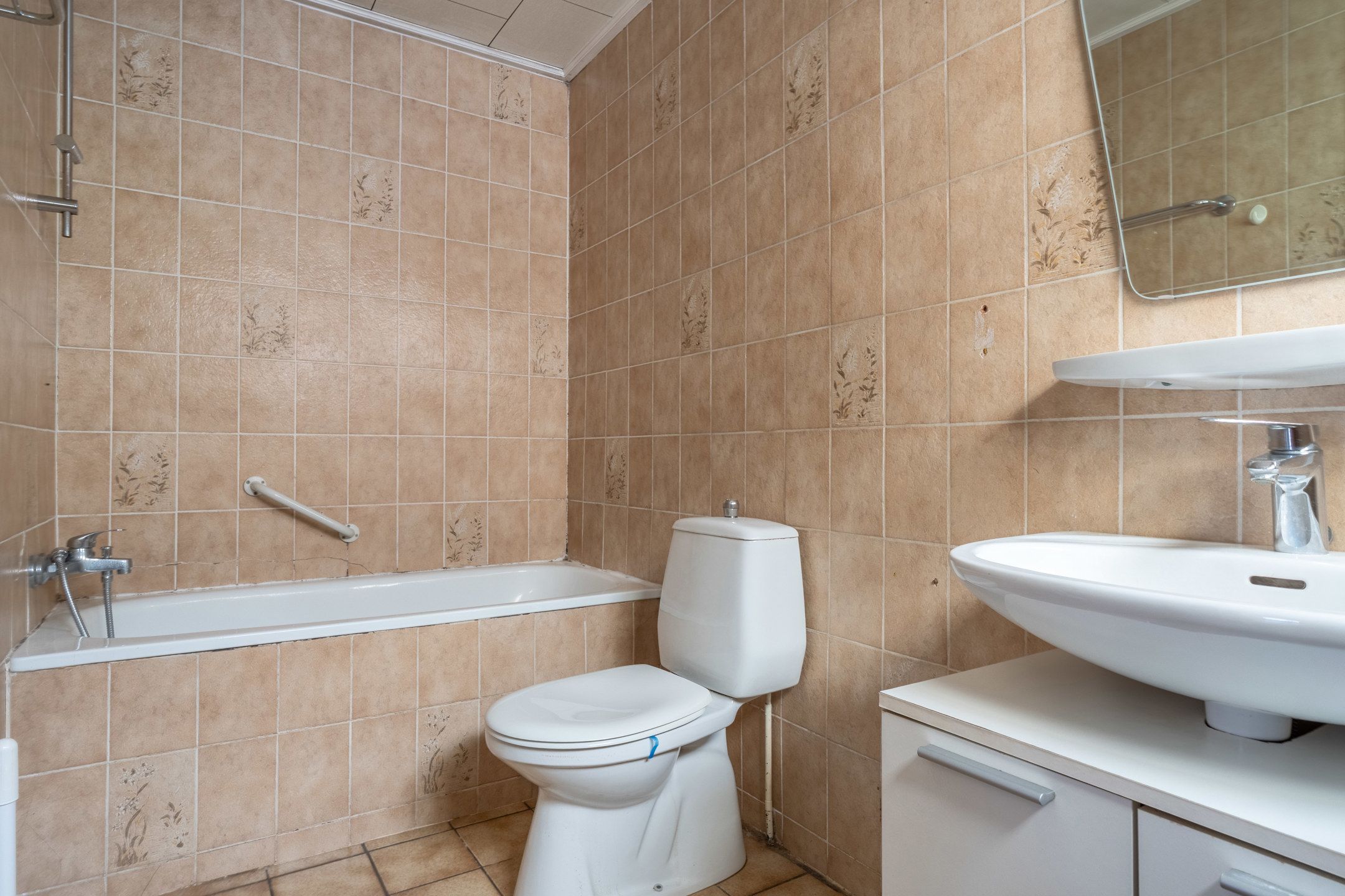Te renoveren woning met 4 slpks en tuin te Gierle foto 12