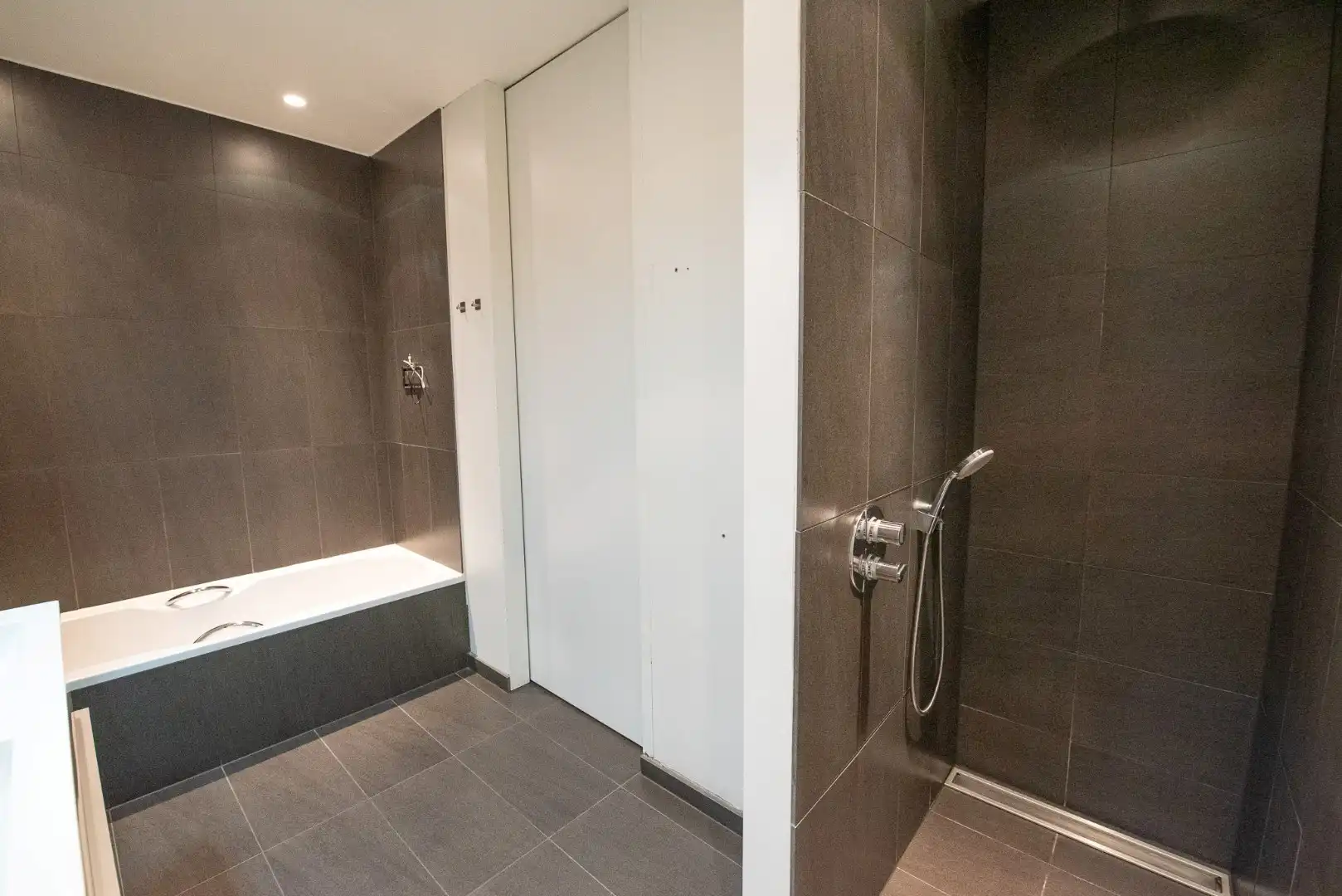 Te koop: instapklaar appartement van +/- 110 m² met 2 slaapkamers in hartje Waregem – Residentie Avalon foto 13