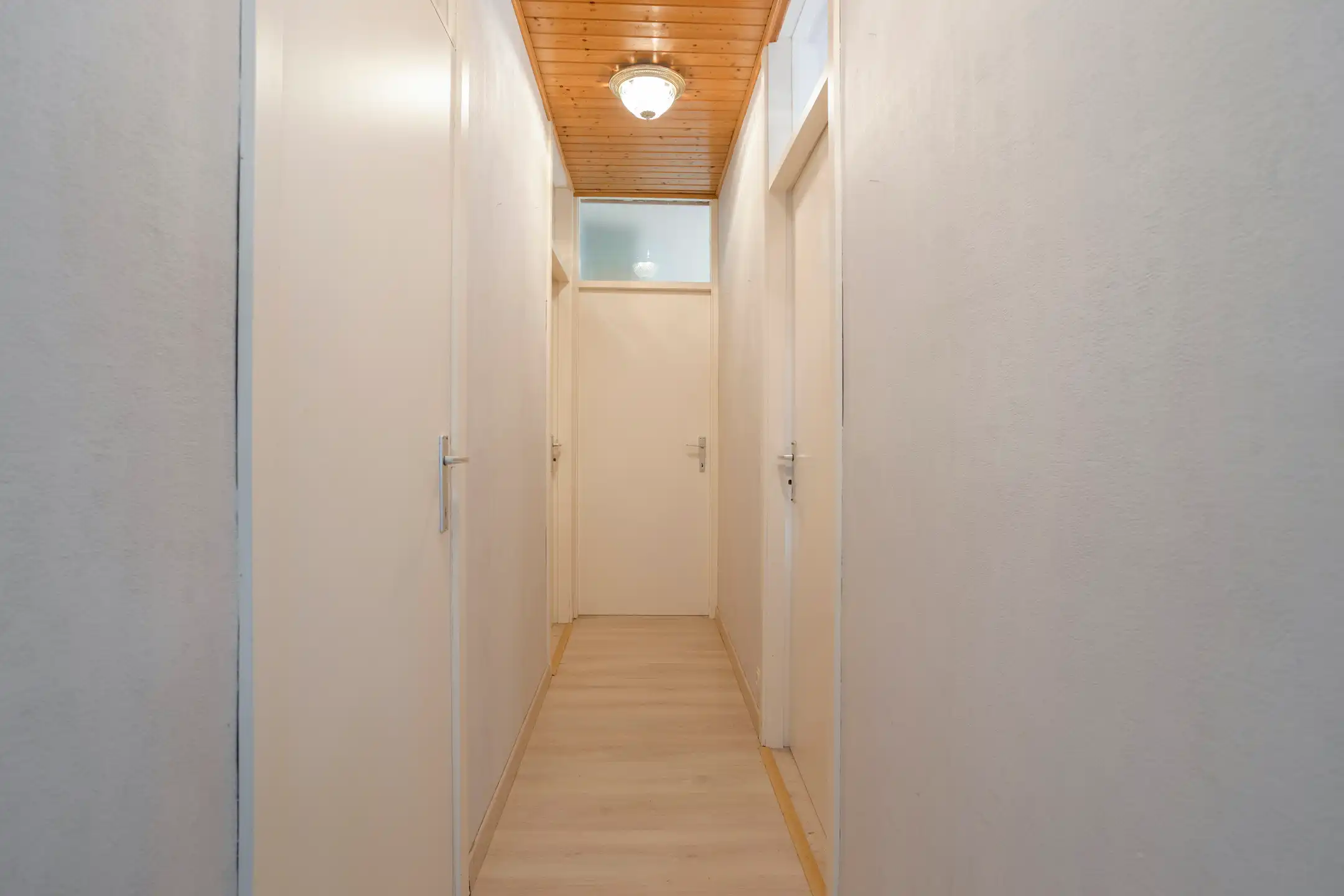 Open bebouwing met twee garages en ruime zolder foto 11