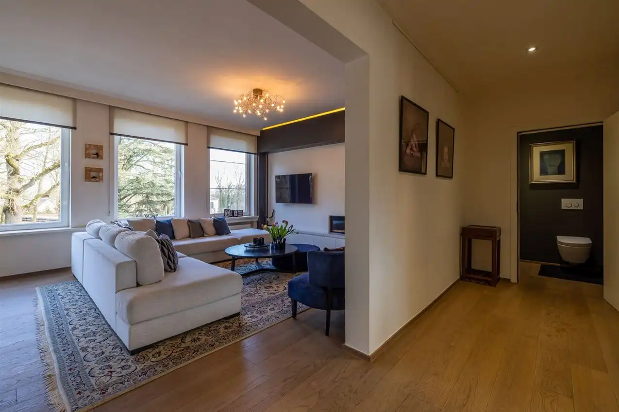 Tijdloze residentie met iconisch uitzicht foto 34