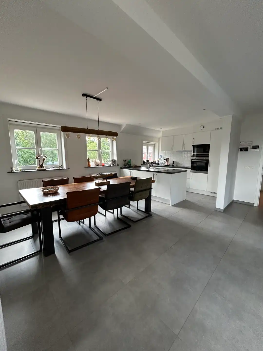 2-slaapkamerappartement met dubbele garage en leuke tuin foto 7