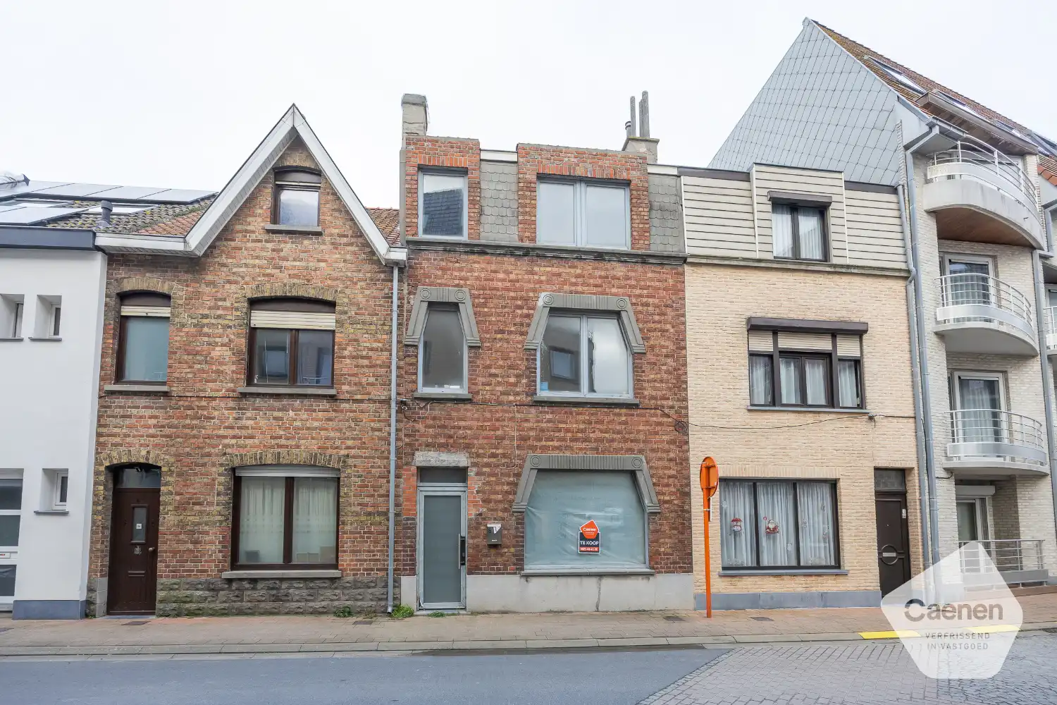 Ruime woning met 5 slaapkamers in Bredene foto 22