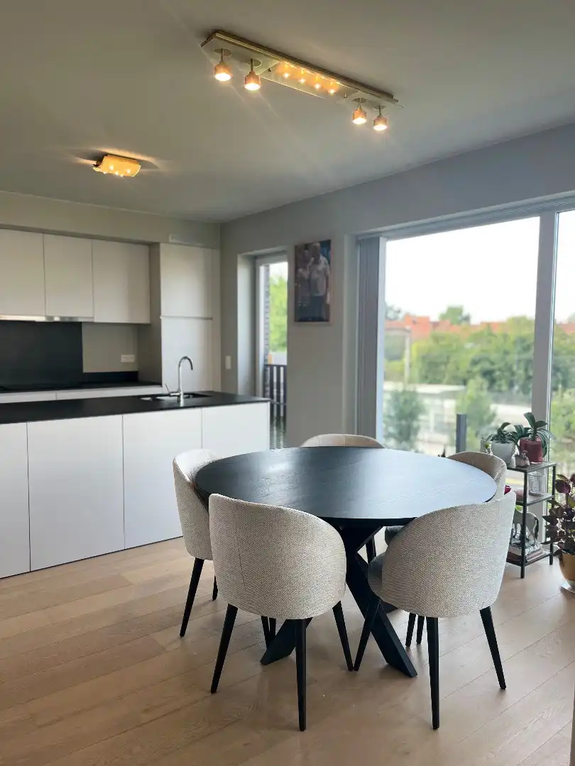 Luxe appartement van 108 m² met groot terras foto 3