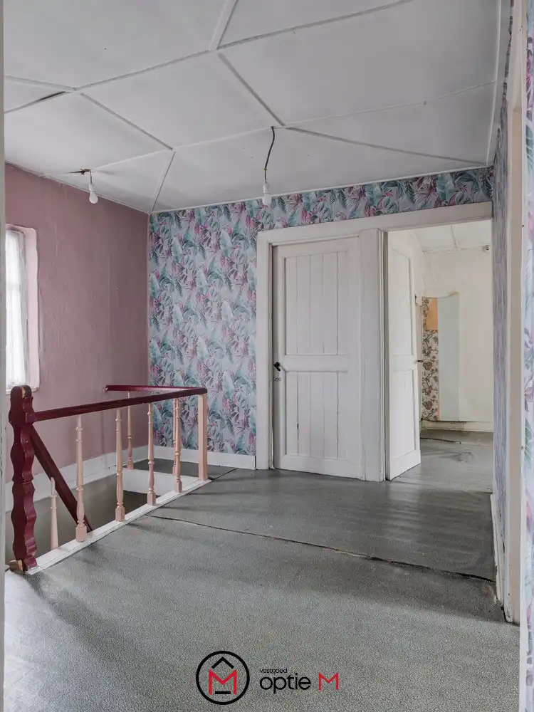 Te renoveren gezinswoning te koop in Bilzen-Hoeselt – met ruime tuin, garage en vijf slaapkamers foto 24
