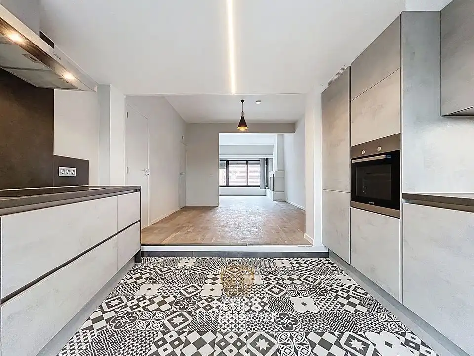 Stijlvol gerenoveerd energiezuinig duplex-appartement (3 slaapkamers – 137 m²) met tuin foto 14