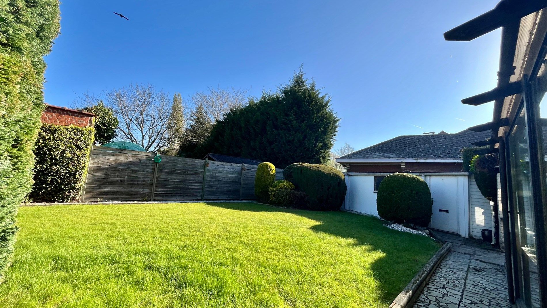 Alleenstaande woning met 3 kamers, garage en mooi zicht op de tuin/molen foto 11