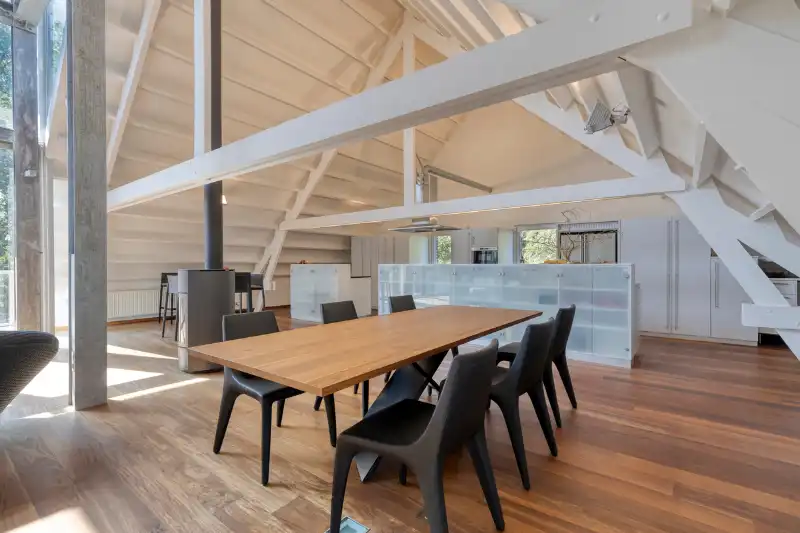 Exclusieve topfloor loft met indrukwekkend volume foto 7