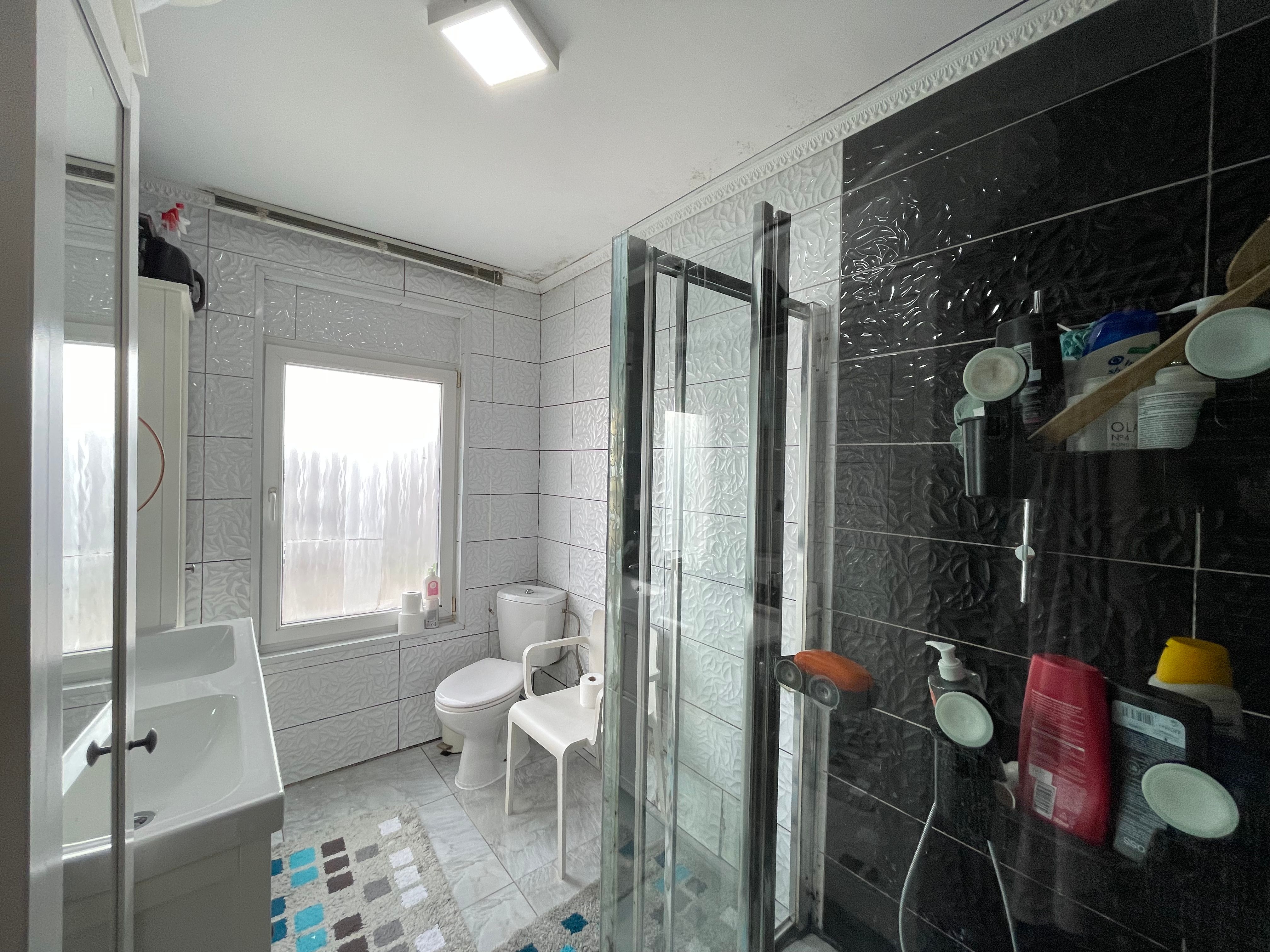 Instapklaar 263m² 2 badk 3 slpk foto 25