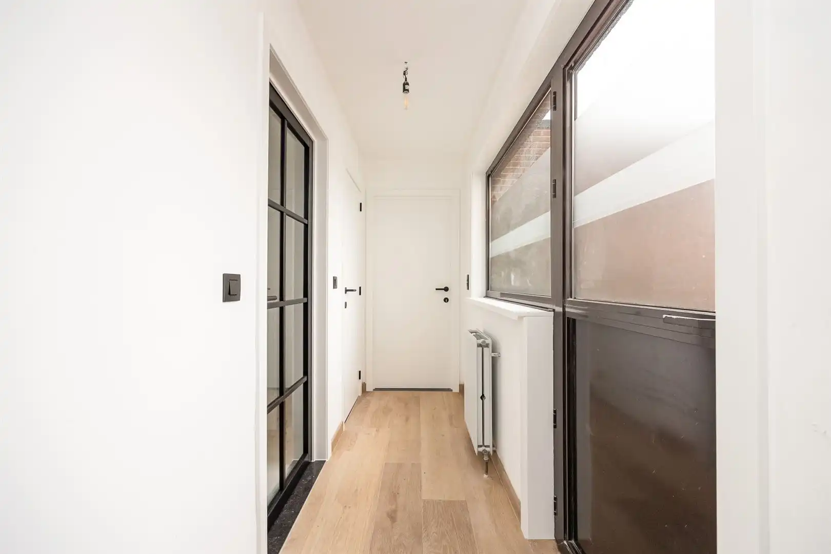 Instapklare HOB, pas gerenoveerd! foto 9