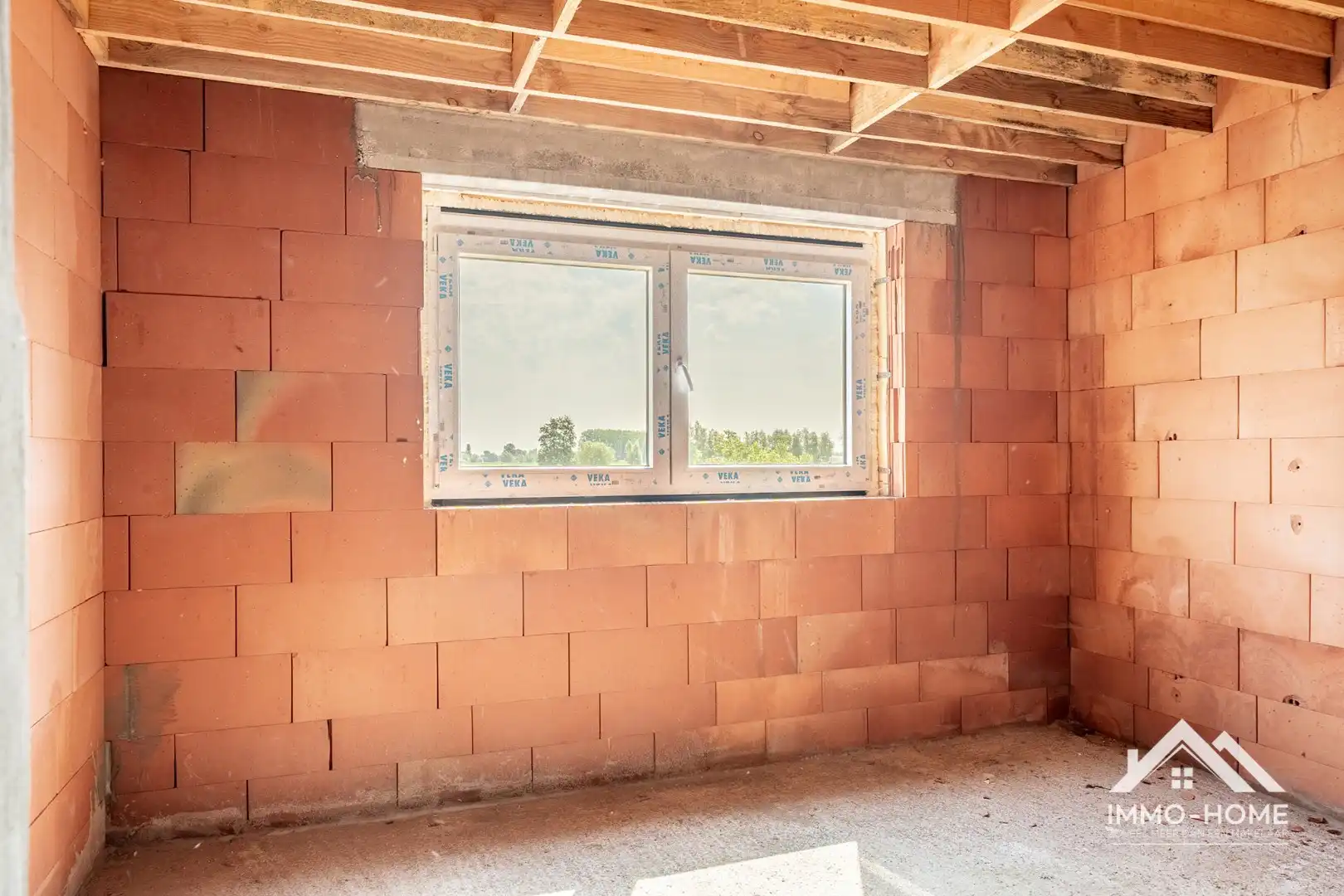 HOB casco woning met héél veel potentieel foto 18