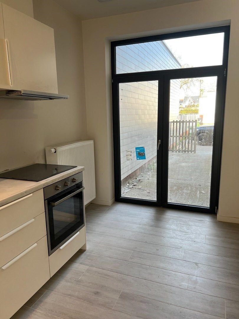 instapklaar 3-slaapkamerappartement op wandelafstand van het Sint-Pietersstation foto 6