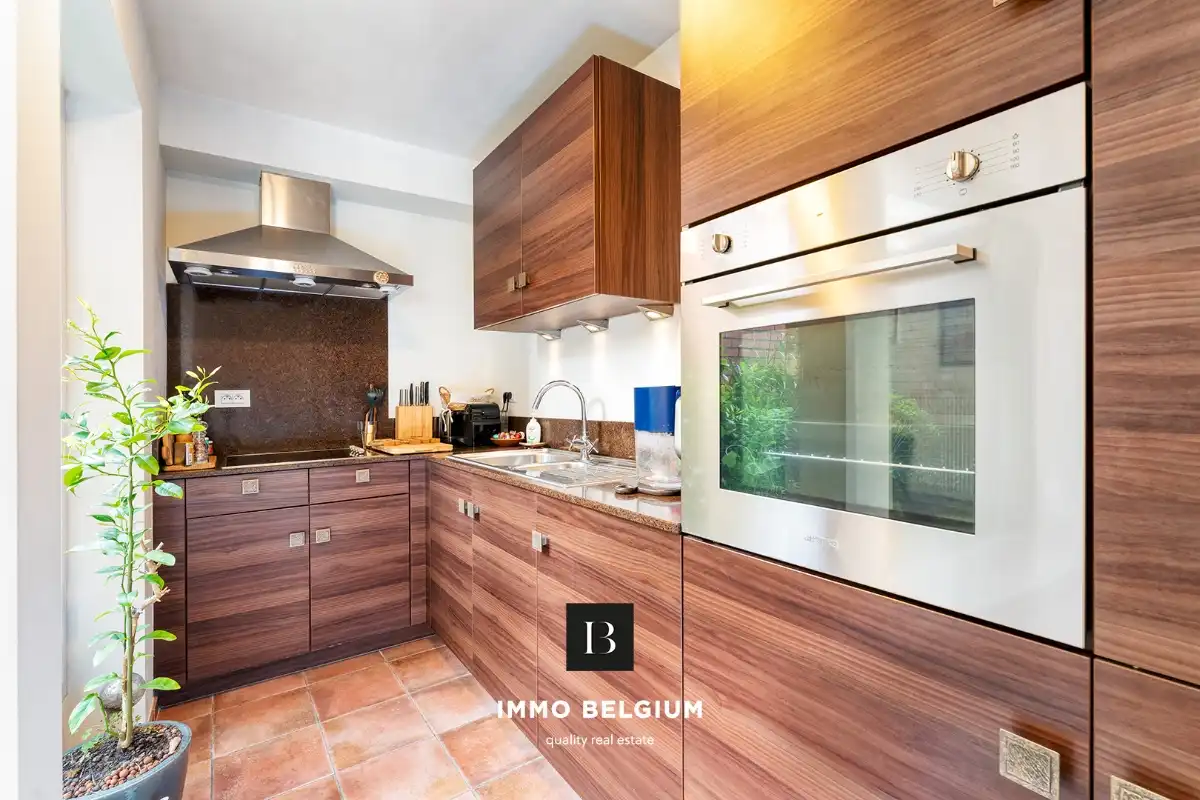 Perfect onderhouden woning met garage nabij het centrum foto 7