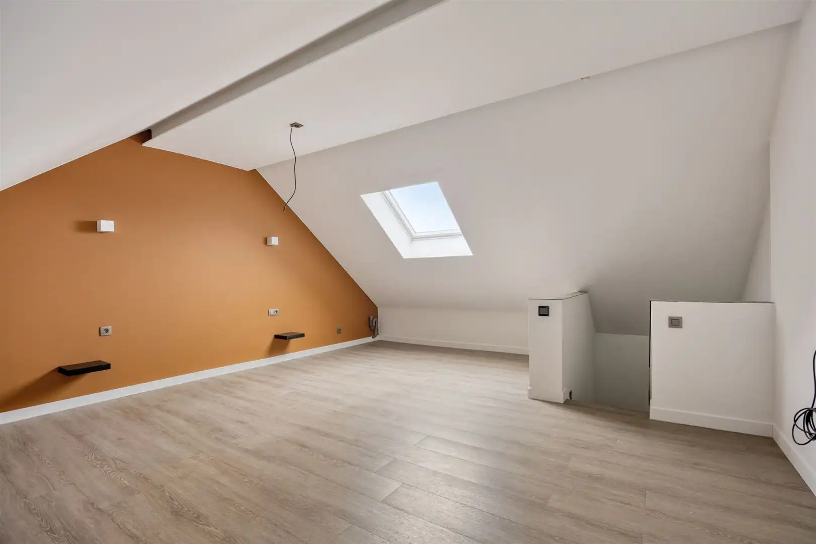 TE KOOP: Gesloten bebouwing met 3 slaapkamers te Kuringen! foto 25