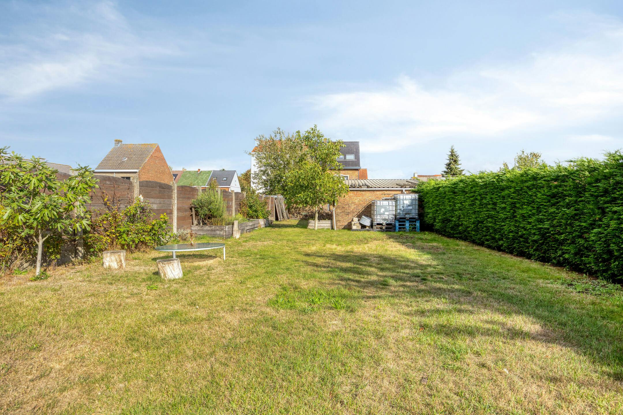 Ruim halfopen huis met 3 slaapkamers te koop in Eeklo foto 25