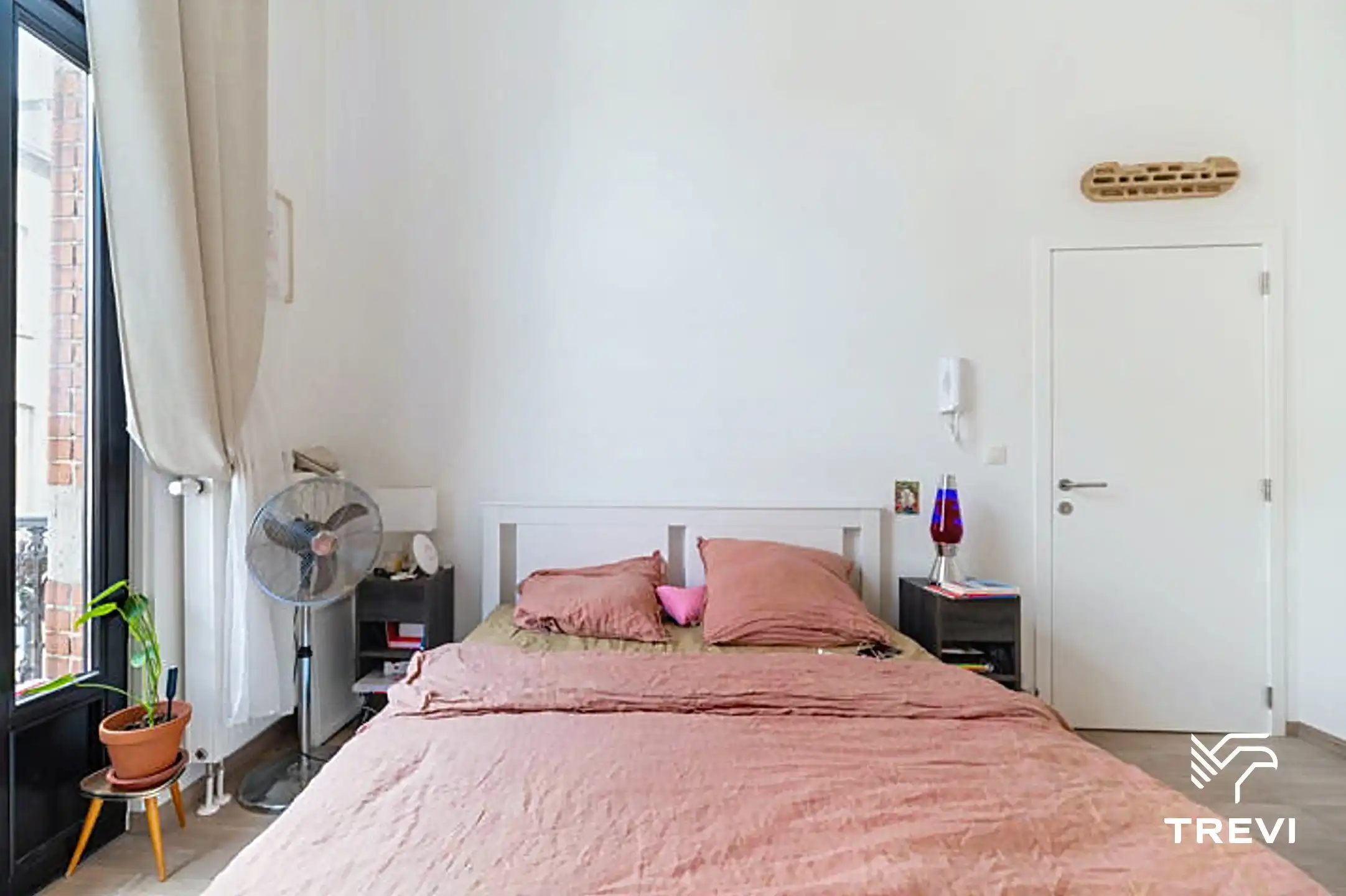 Schitterende kamer in een gedeeld huis in een gerenoveerde woning! foto 3