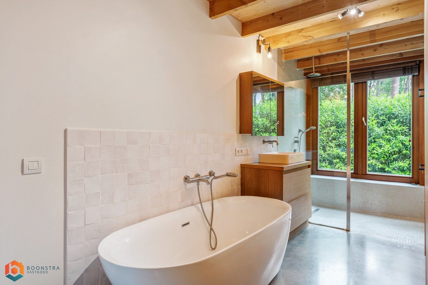 Prachtig gerenoveerde woning op uniek perceel te Putte foto 13