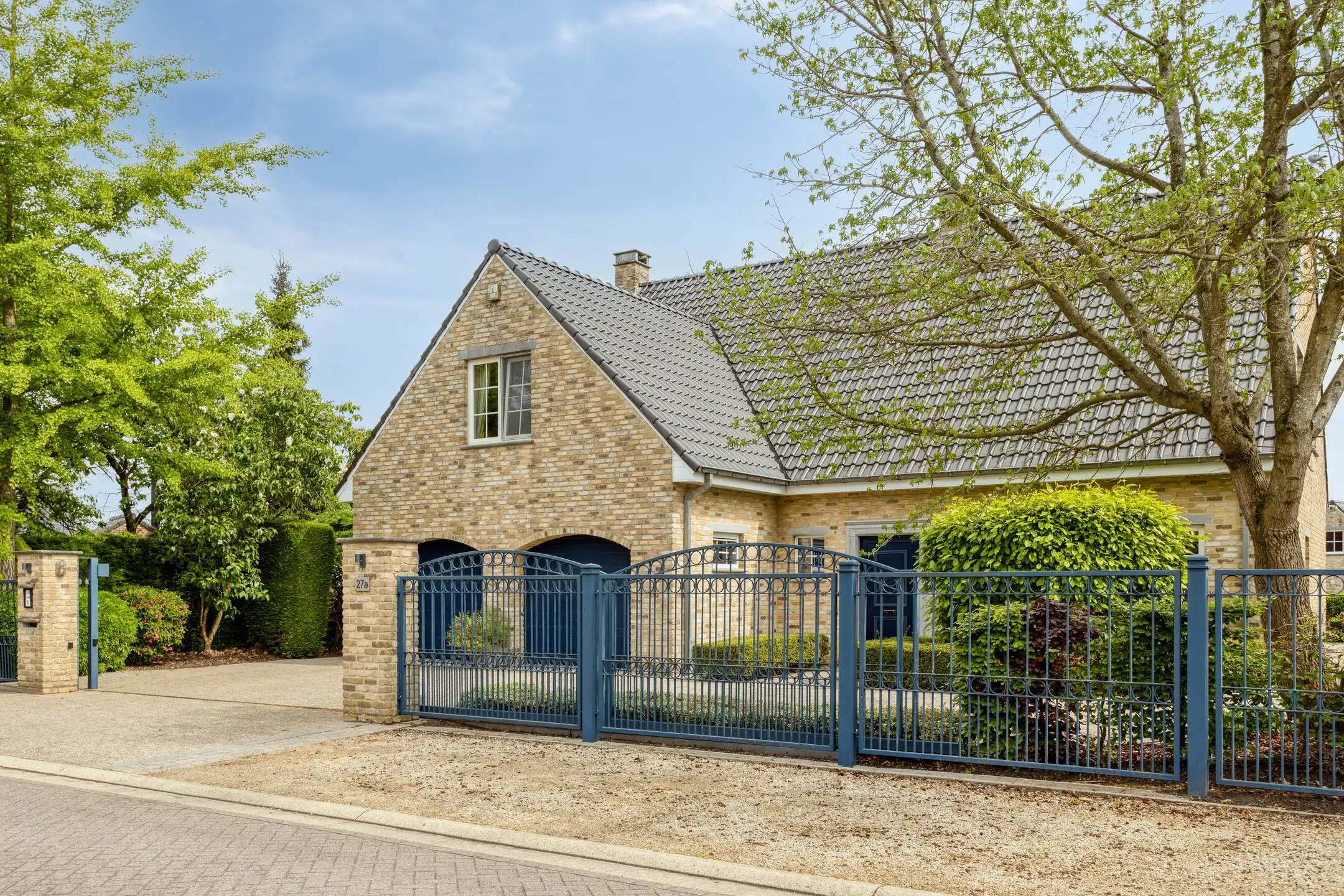 TOP onderhouden villa op uitzonderlijk perceel foto 3