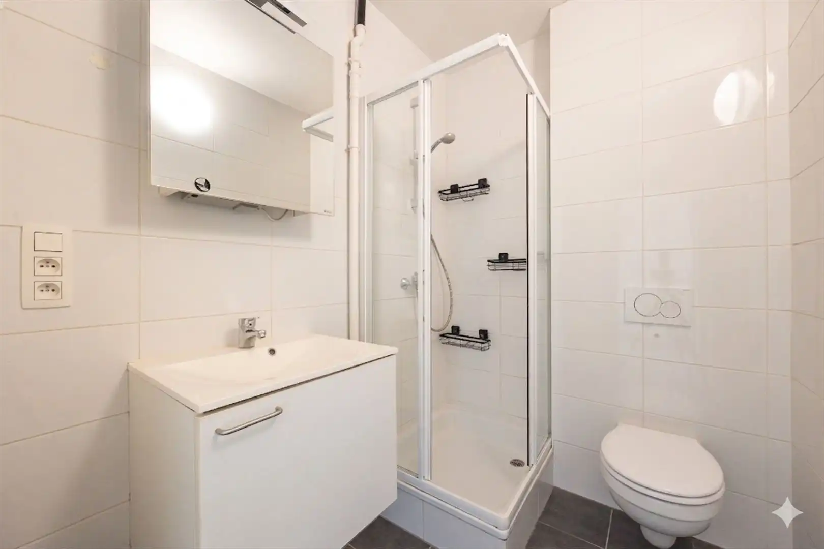 Opgefrist 2-slaapkamer appartement foto 9