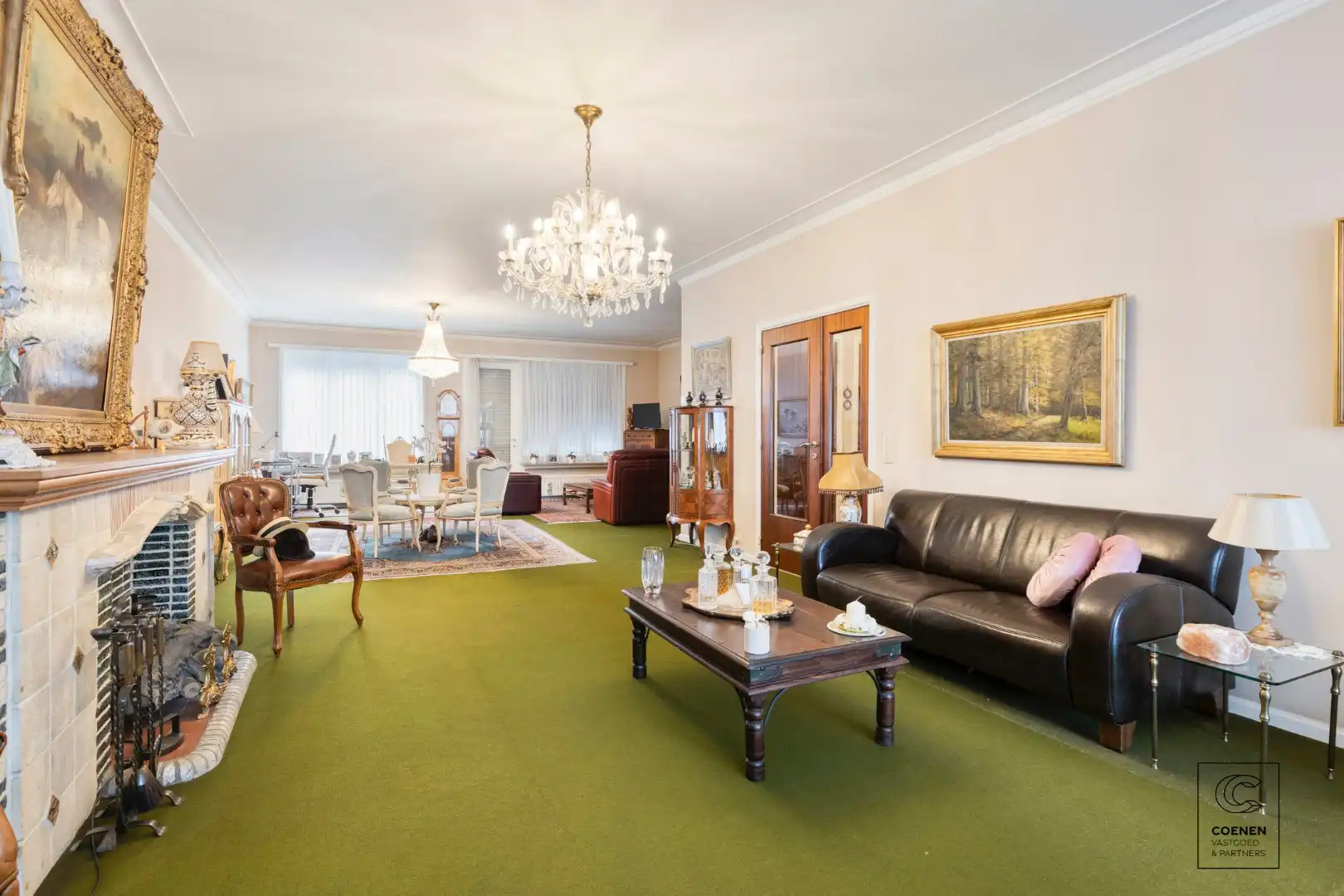 Duplex appartement van maar liefst 221 m² op een centrale ligging te Wilrijk! foto 4